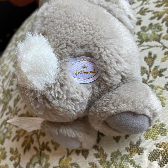 Vintage Hallmark Hugging Bunny - Picture 11 of 15